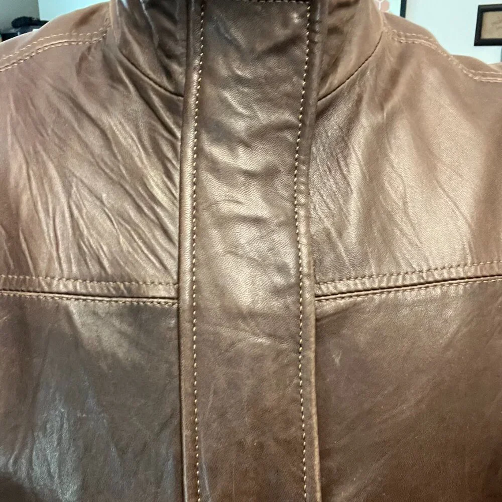 Danier Genuine Leather (Brown) Jacket (with detachable vest lining) *Vintage* - Picture 12 of 14
